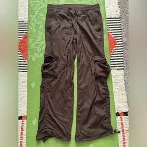 Lululemon Dance Studio Mid Rise cargo pants size L
